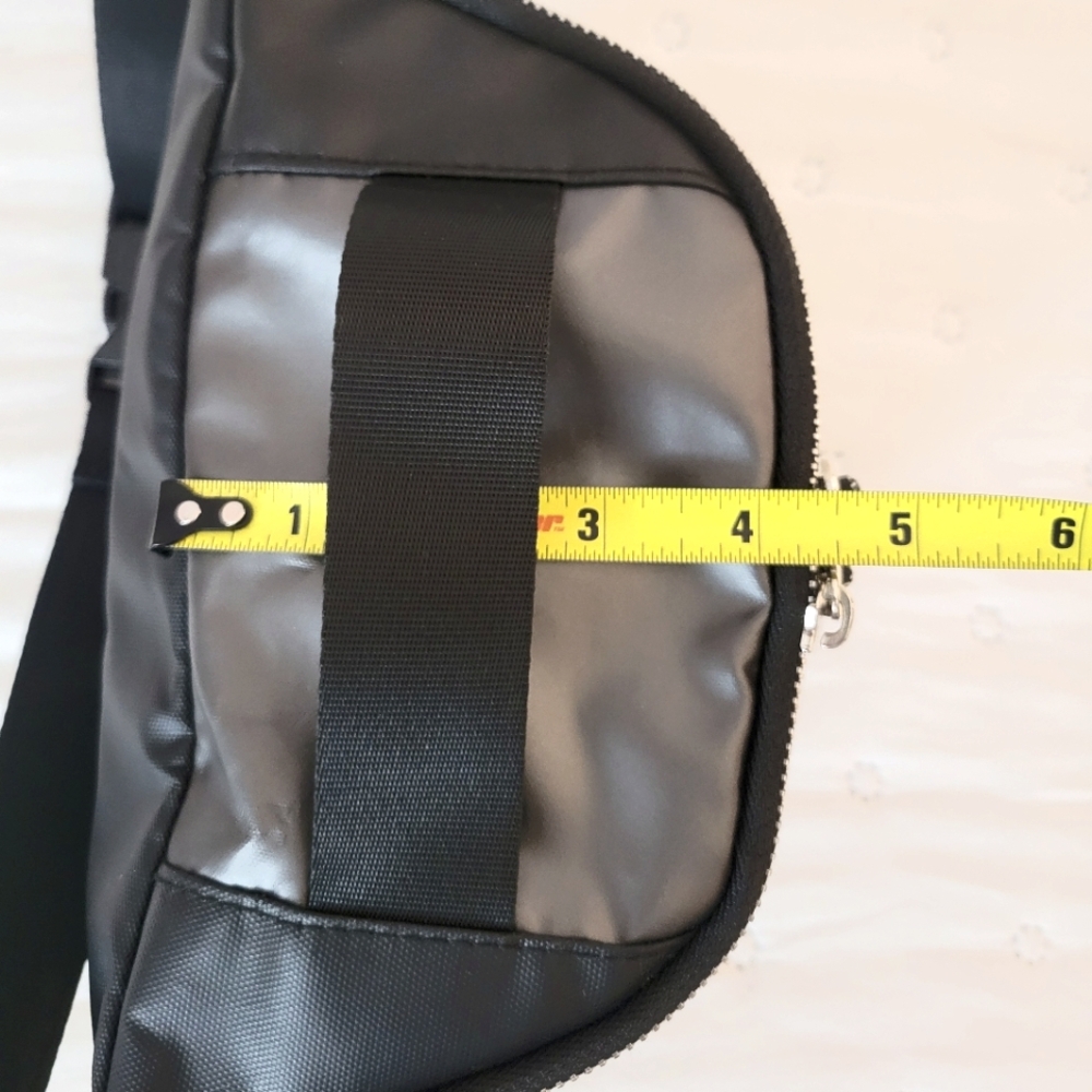 Versace Parfums Unisex Belt Bag - Picture 8 of 11